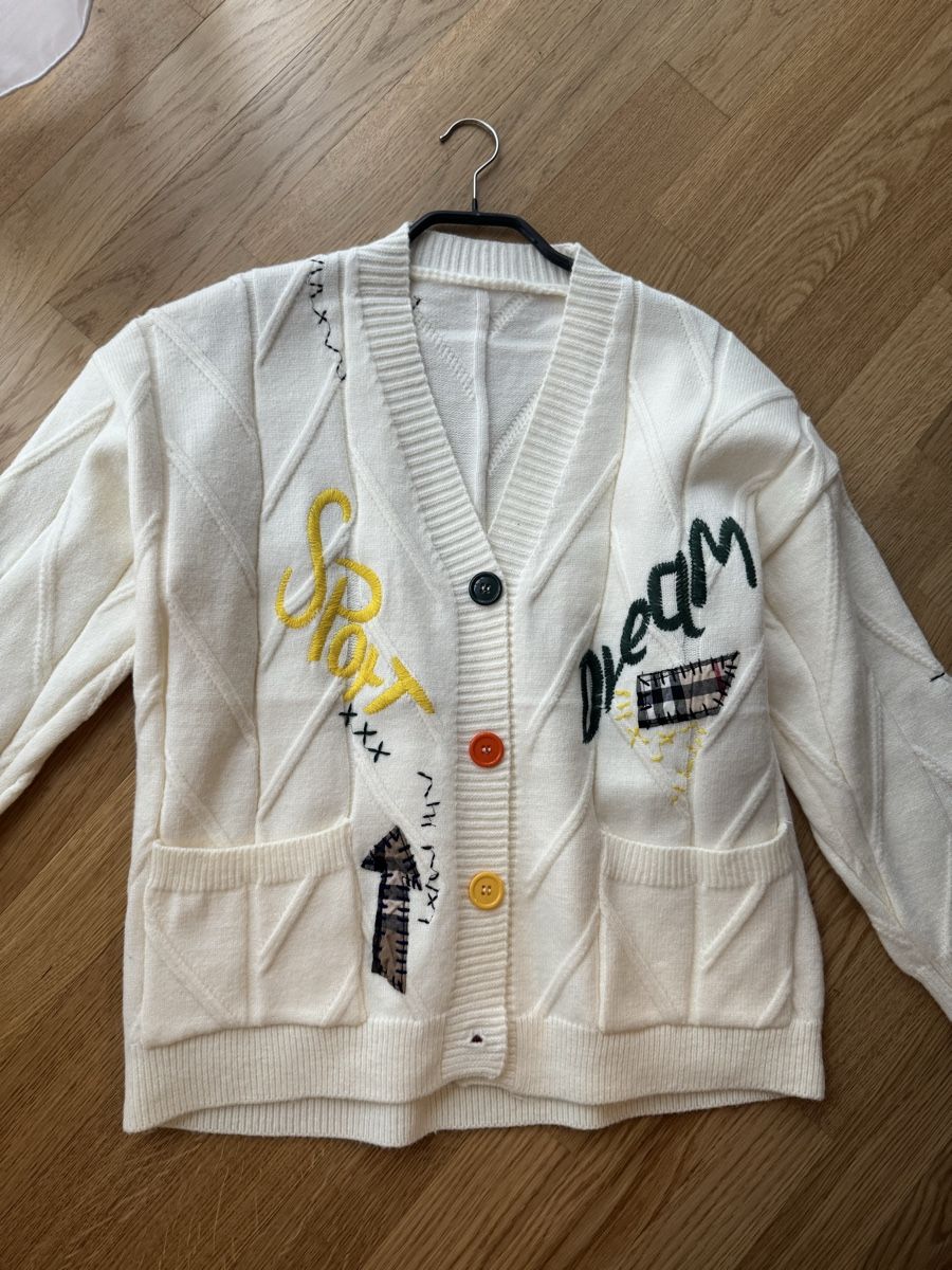 Maglioni & Felpe: Trendiger Strick Cardigan Gr. M beige – Nuovo (secondo la descrizione) da Luzern venduto da file_maker