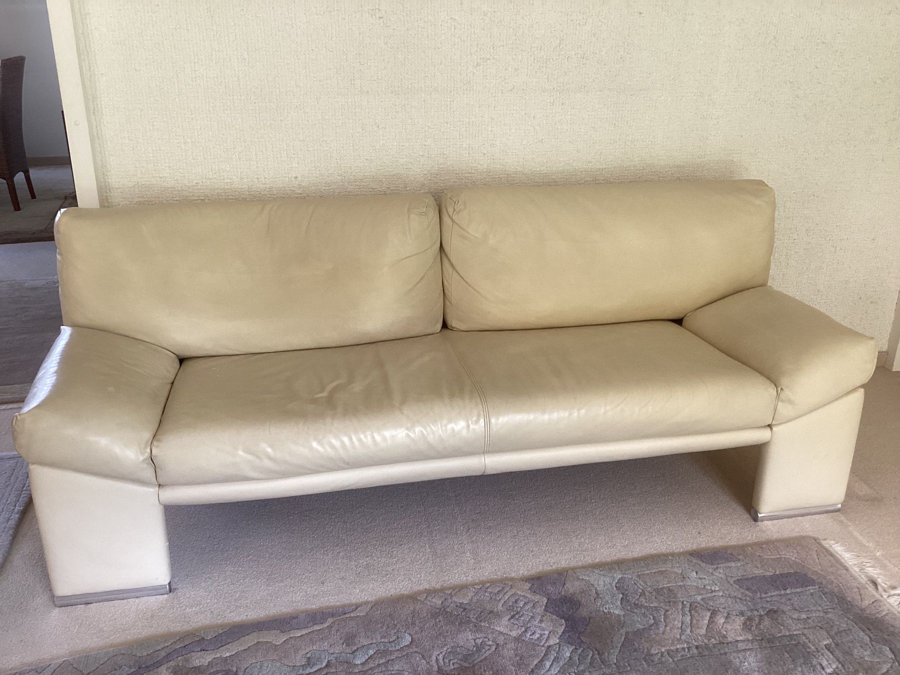 Sofas: Ledersofa beige – Gebraucht aus Goldau von dgh_bwh7