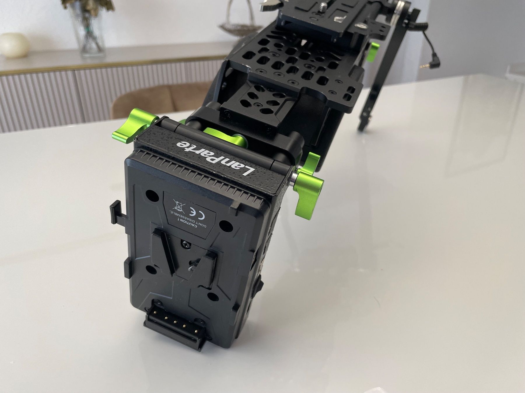 Videocamere: Shoulder Rig Lanparte for Blackmagic Ursa Mini 4k 4.6k Pro – Usato da Bottens venduto da 2Lens 3