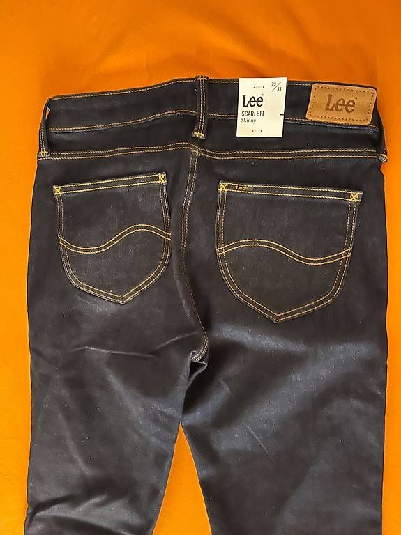 Jeans: Vends Jeans Femme – Usato da Crans VS venduto da cei_qws7 3
