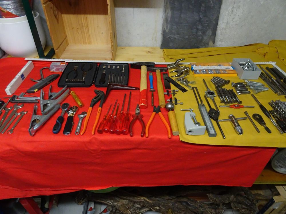 Lot Werkzeug - Spezialwerkzeug, Bohrer, Gewindeborer etc. (Gebraucht ...