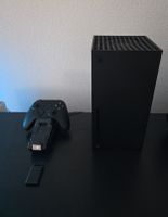 Xbox Serie X mit 1 TB Speichererweiterung und Ladestation