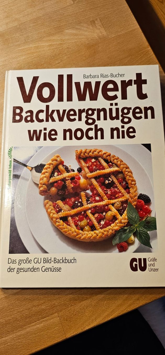 Libri: Vollwert Backbuch – Usato da Grabserberg venduto da staedeli53