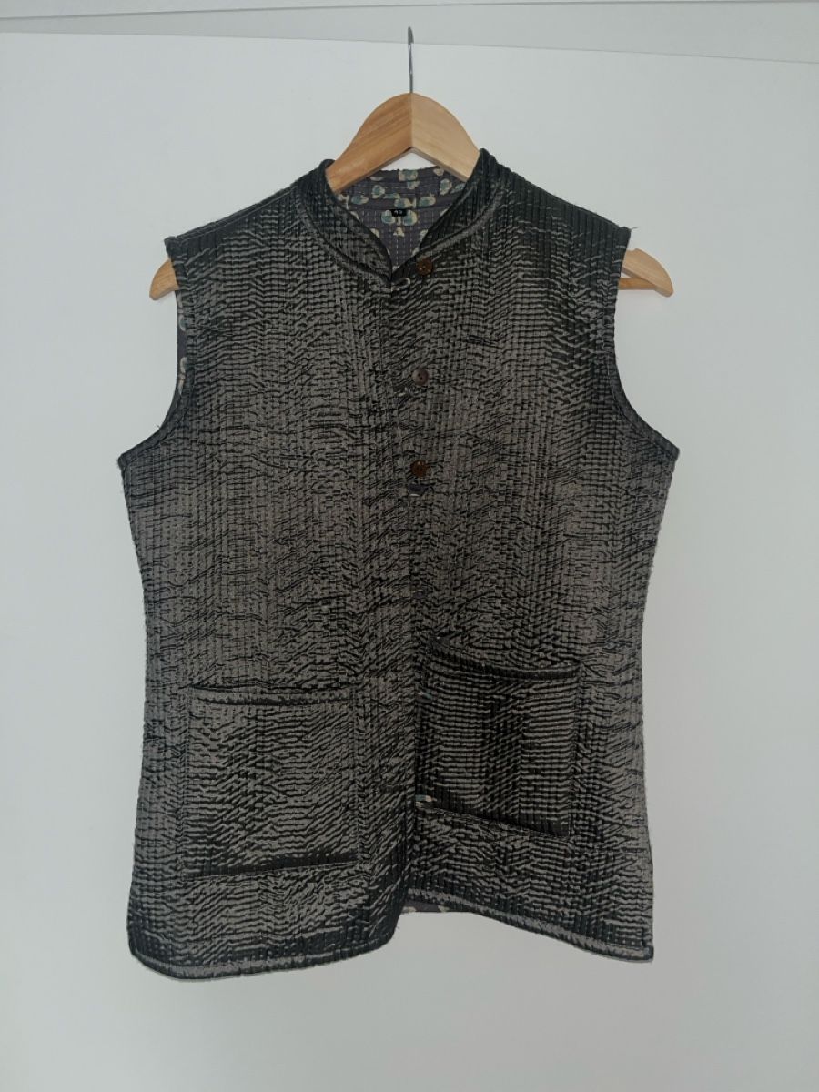 Gilet & Giacche senza maniche: Silbrig graue Veste aus Indien, S – Usato da Zürich venduto da wnbrg_a