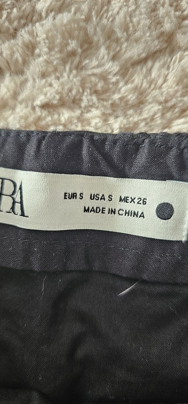 Zara Gonne: Eleganter Spitzenrock in Schwarz Gr. S – Nuovo (secondo la descrizione) da Niedergösgen venduto da topol14 3