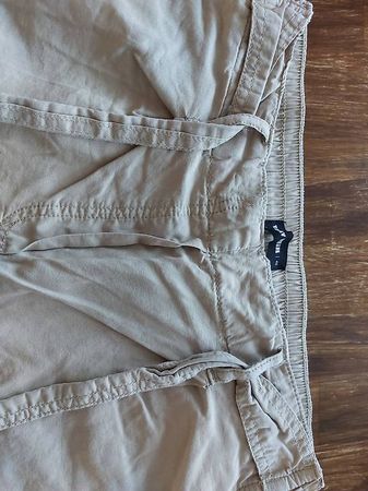 Dreiviertel Hose + Gratis Shirts 