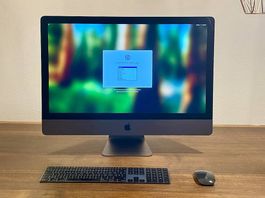 Apple iMac Pro 27" 5K (2017)  8-Core Xeon/64 GB RAM/Vega 64