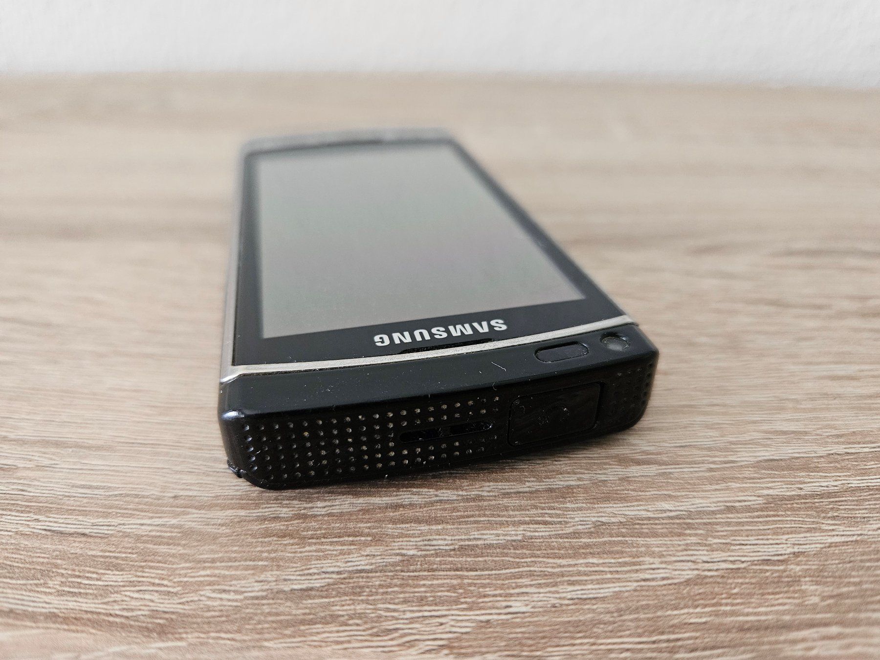 Samsung Telefoni cellulari / Smartphones: Samsung I8910 – Usato da Wauwil venduto da seriously3 7