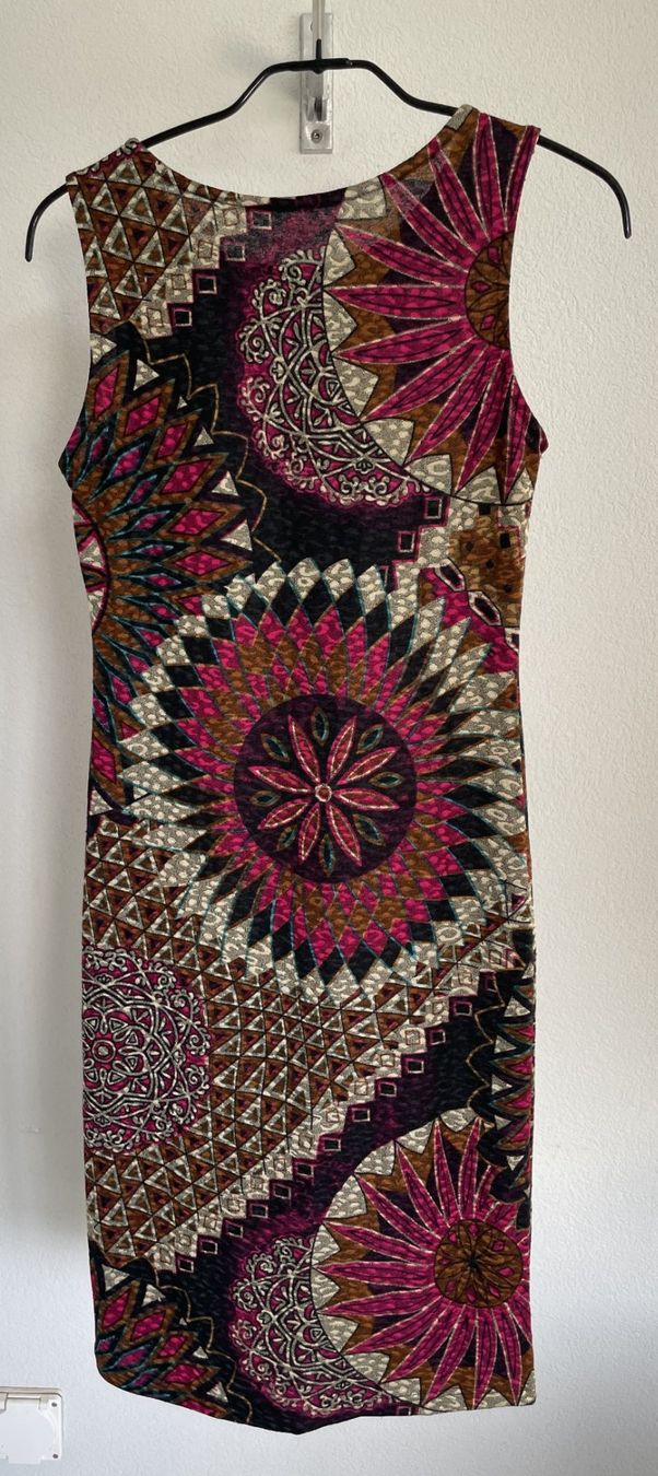 Vestiti: Kleid mit schönem Muster – Usato da Bern venduto da .DolceVita. 1