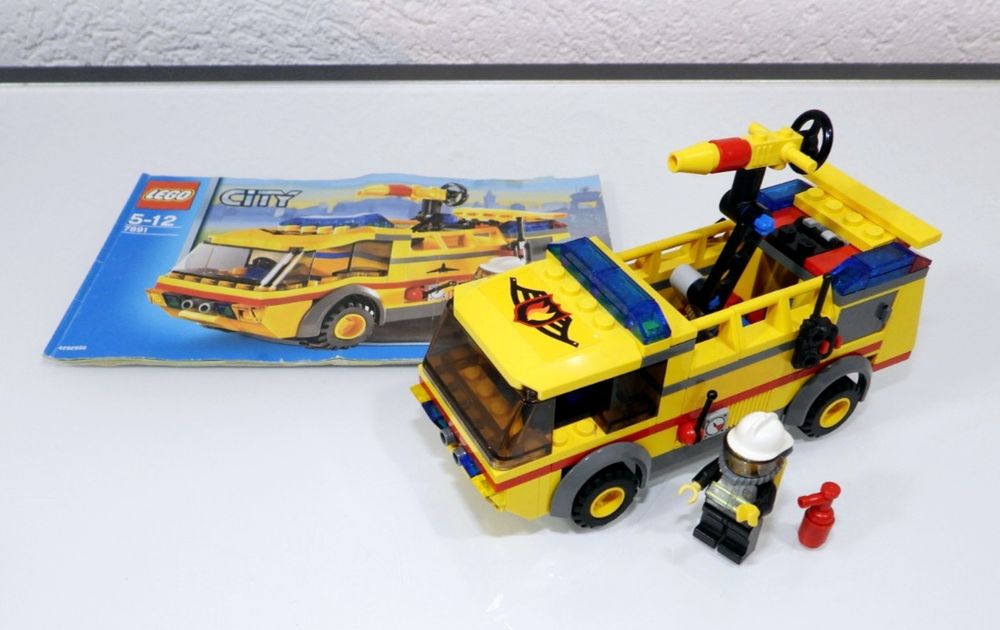 LEGO CITY 7891 FLUGHAFEN FEUERWEHR (Gebraucht) in Turbenthal für CHF 32 ...