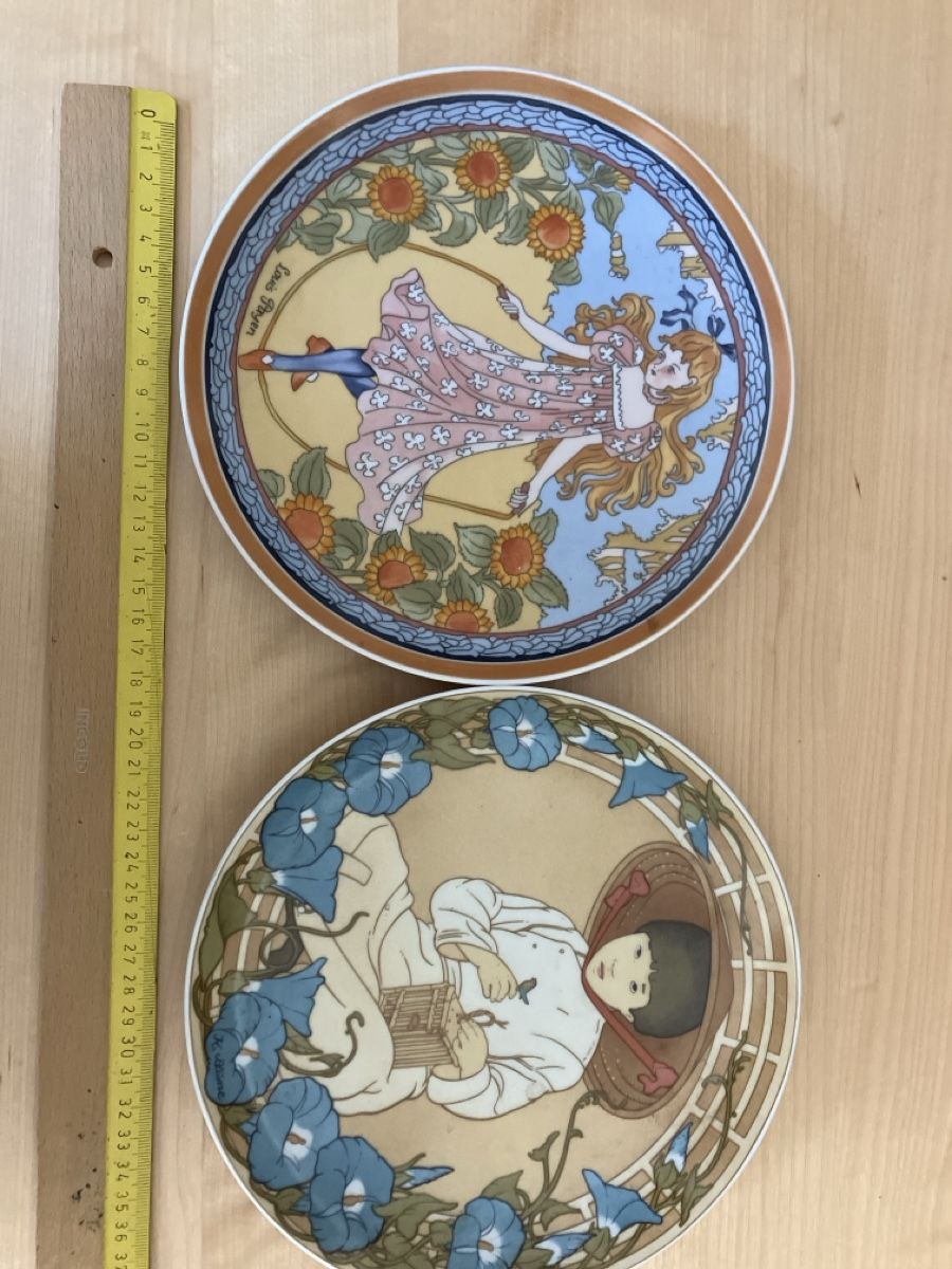 Villeroy & Boch Piatti: 2 UNICEF Wandtellet – Usato da Glarus venduto da Jhuber78