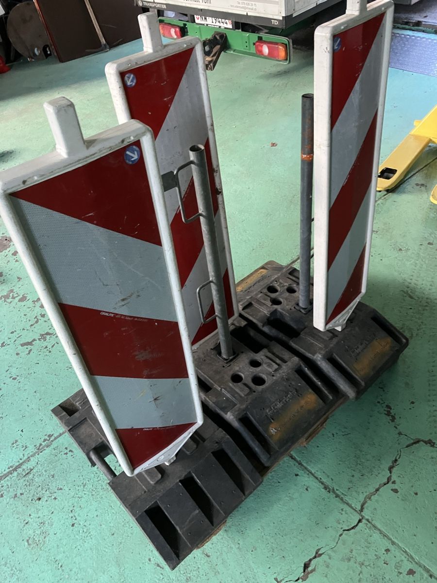 Tous les outils: Abspermaterial – D'occasion à Oberdorf NW par Odermatt03