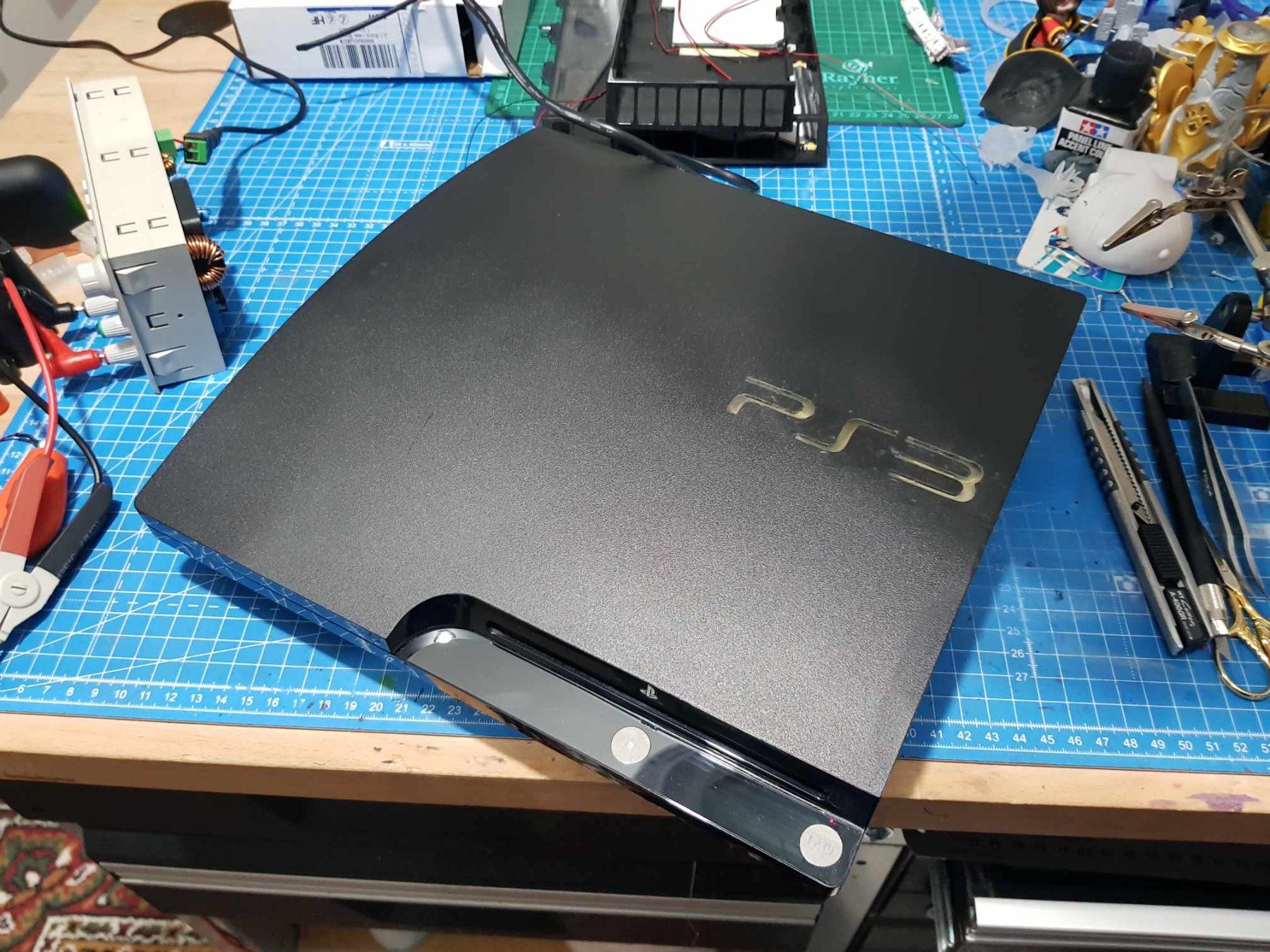 Sony Konsolen: Case Modded Ps3™ Slim Console – Gebraucht aus Schwyz von  1