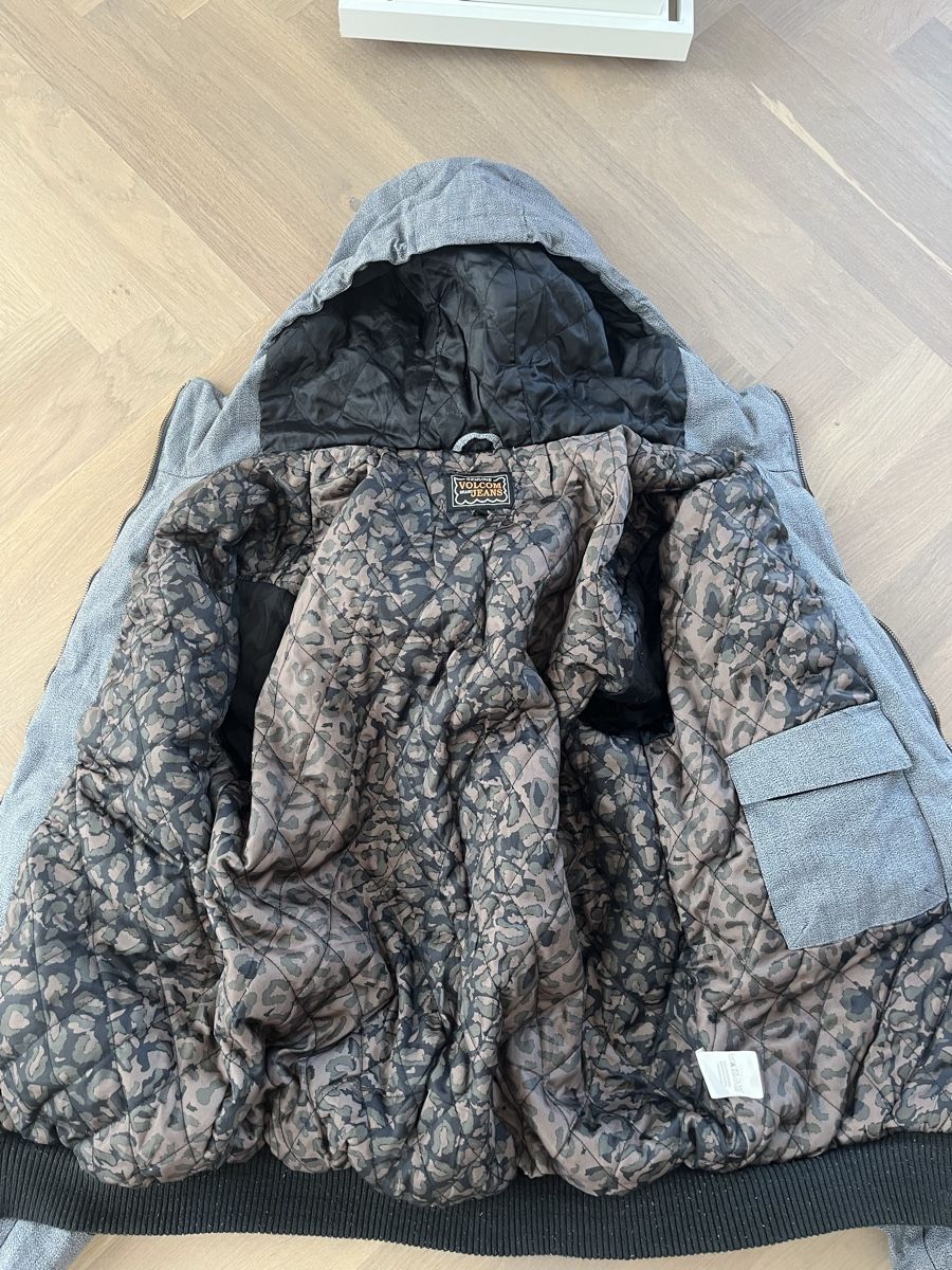 Volcom Giacche: Winterjacke Volcom Grösse M – Usato da Aarburg venduto da Barnetta07 2