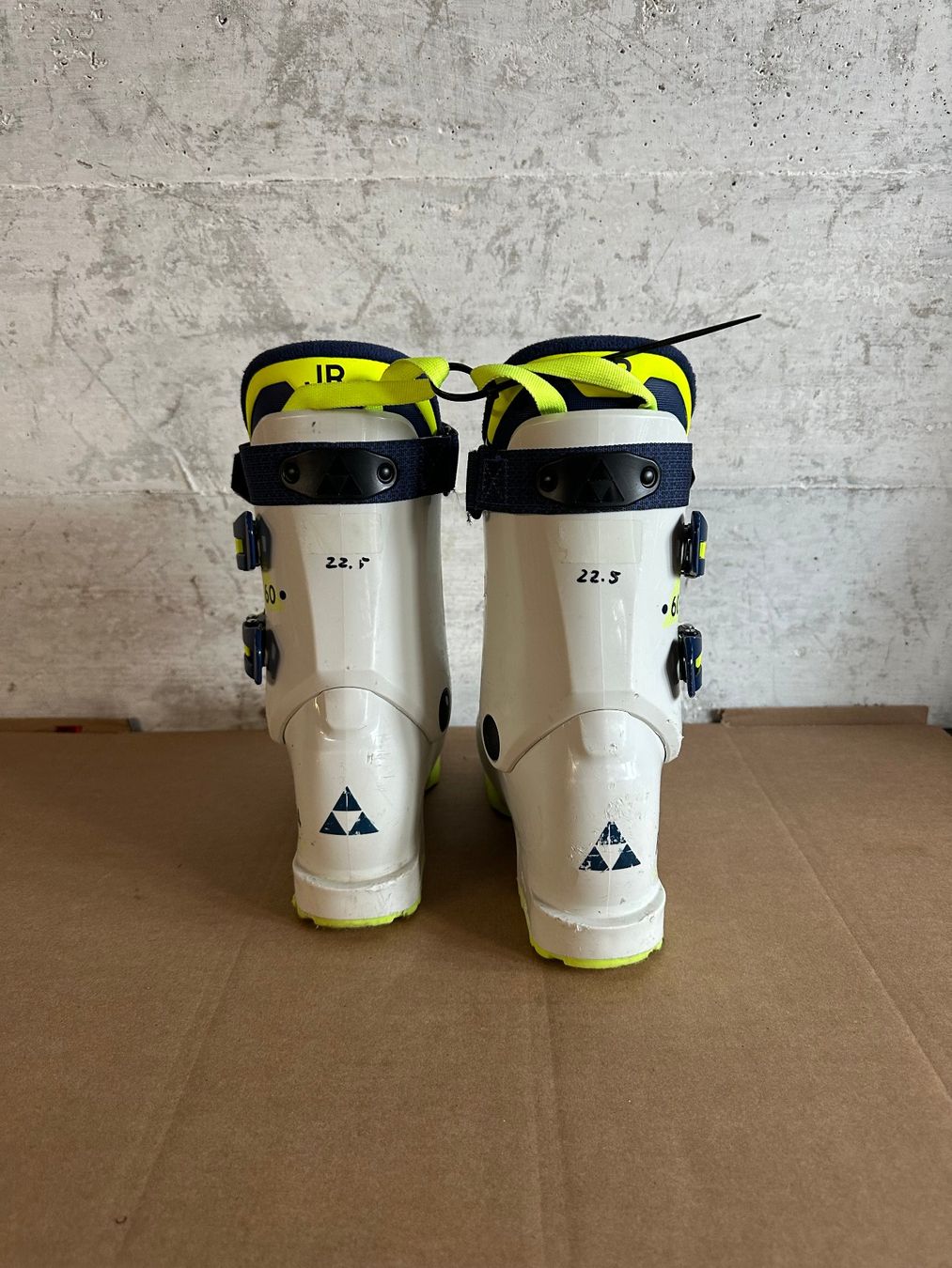 Fischer Schuhe für Jungen: Fischer Junior Skischuhe 22.5 / Gr. 36 – Gebraucht aus Emmenbrücke von karkarkar 3