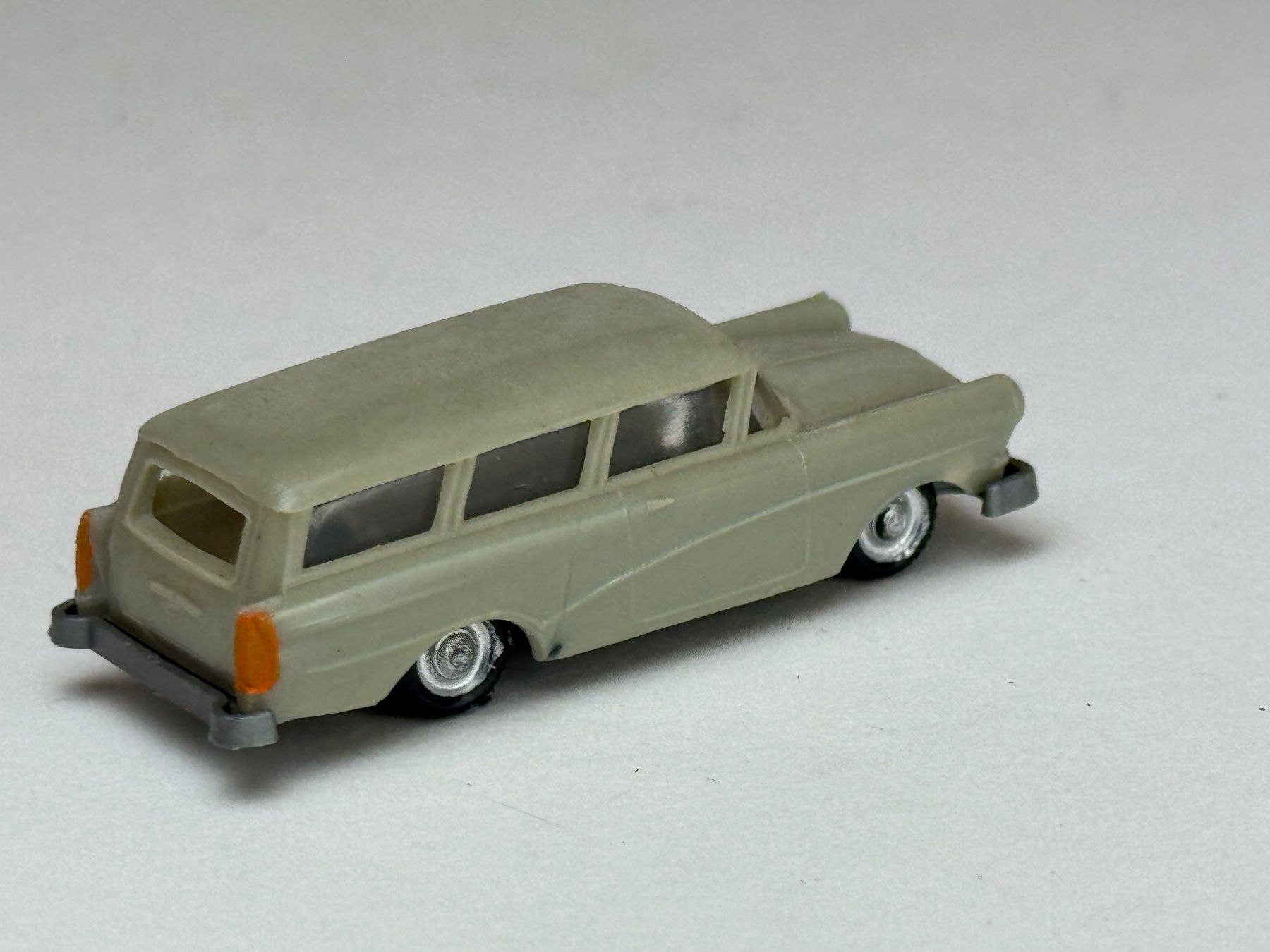 Eko Modellini d'auto: GB1-EKO Opel Caravan graubeige – Usato da Elm venduto da Wikmtz 1