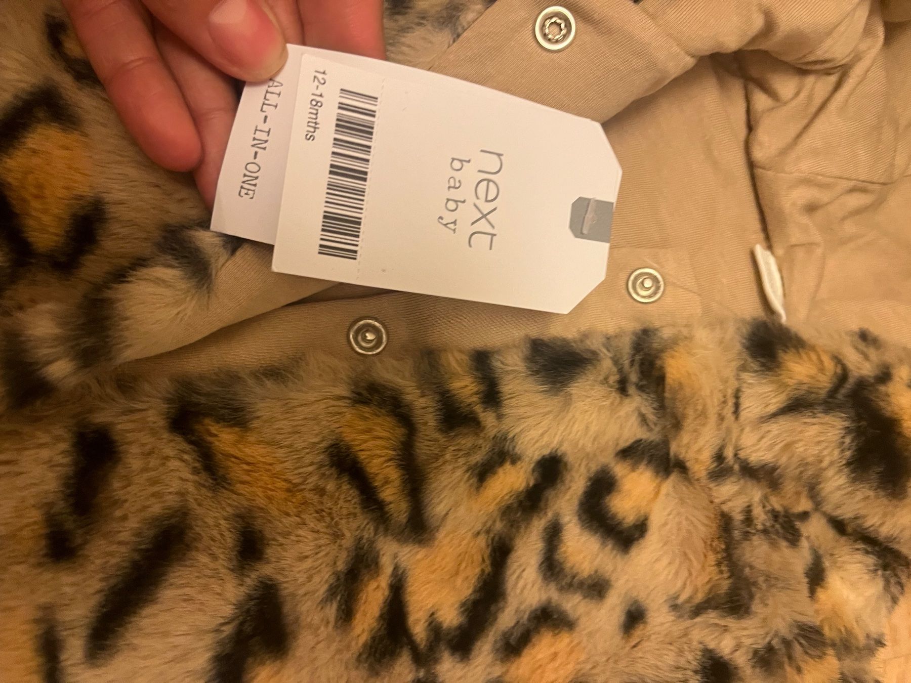 Tute: Overall Leopard Faux Fur NEU – Nuovo e nell'imballaggio originale da Oberglatt ZH venduto da Sale12 2