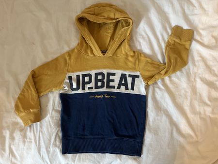 Coole Kinder-Hoodie, Gr. 110/116, Upbeat World Tour