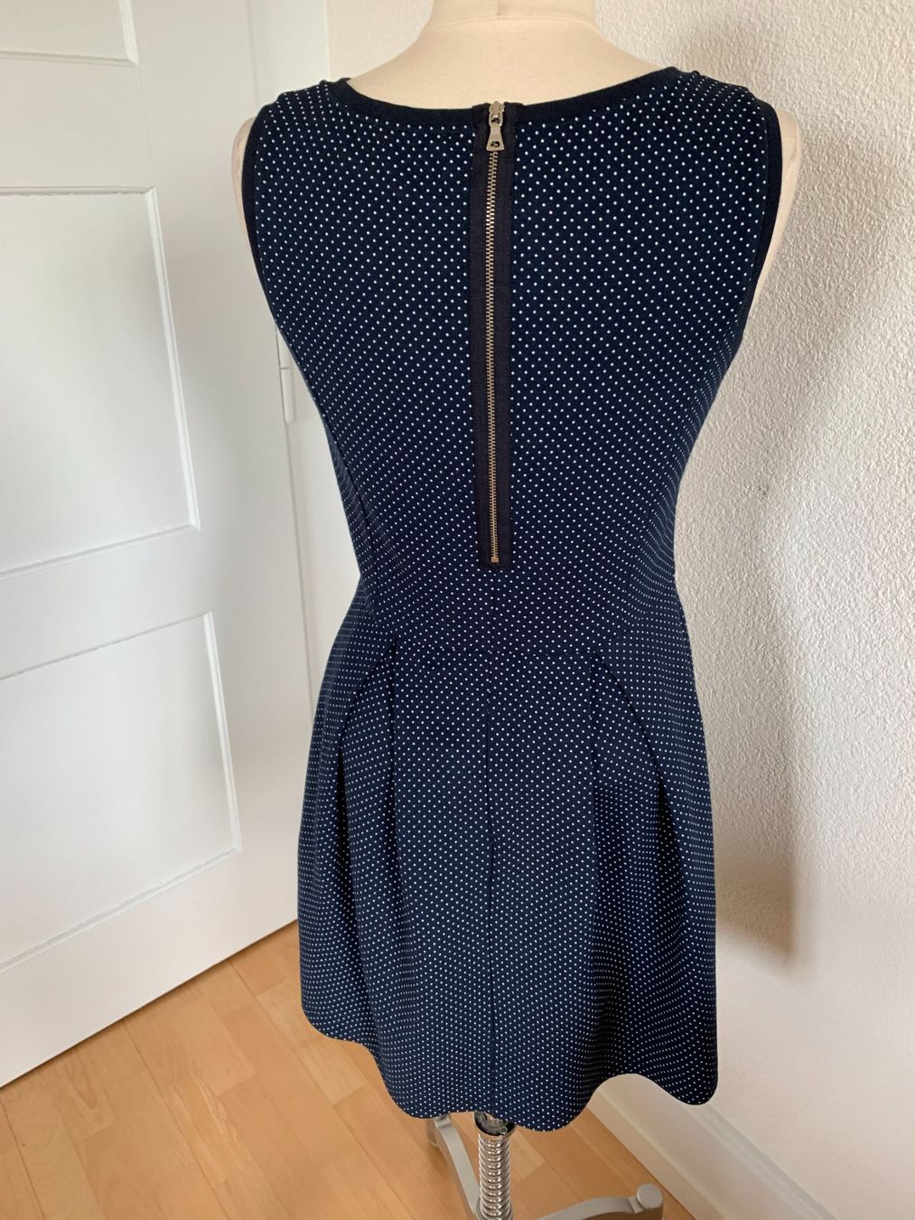 Vestiti: Intrend Damen Kleid, Gr. 38, Dunkelblau – Usato da Worb venduto da farben20zauber 3