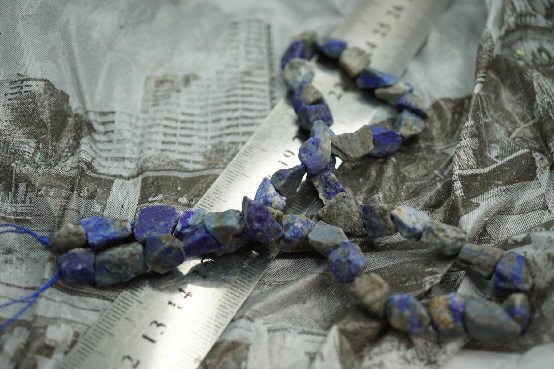 Minerali & Pietre curative: Lapis Lazuli   Nugget   Strang   (Räumung!) – Nuovo e nell'imballaggio originale da Eschenbach SG venduto da topstone 2