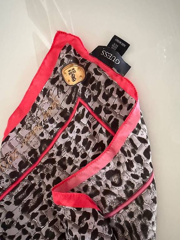 Foulard & Sciarpe: Guess Seidenhalstuch – Usato da Wahlen b. Laufen venduto da mic_vn7n 2