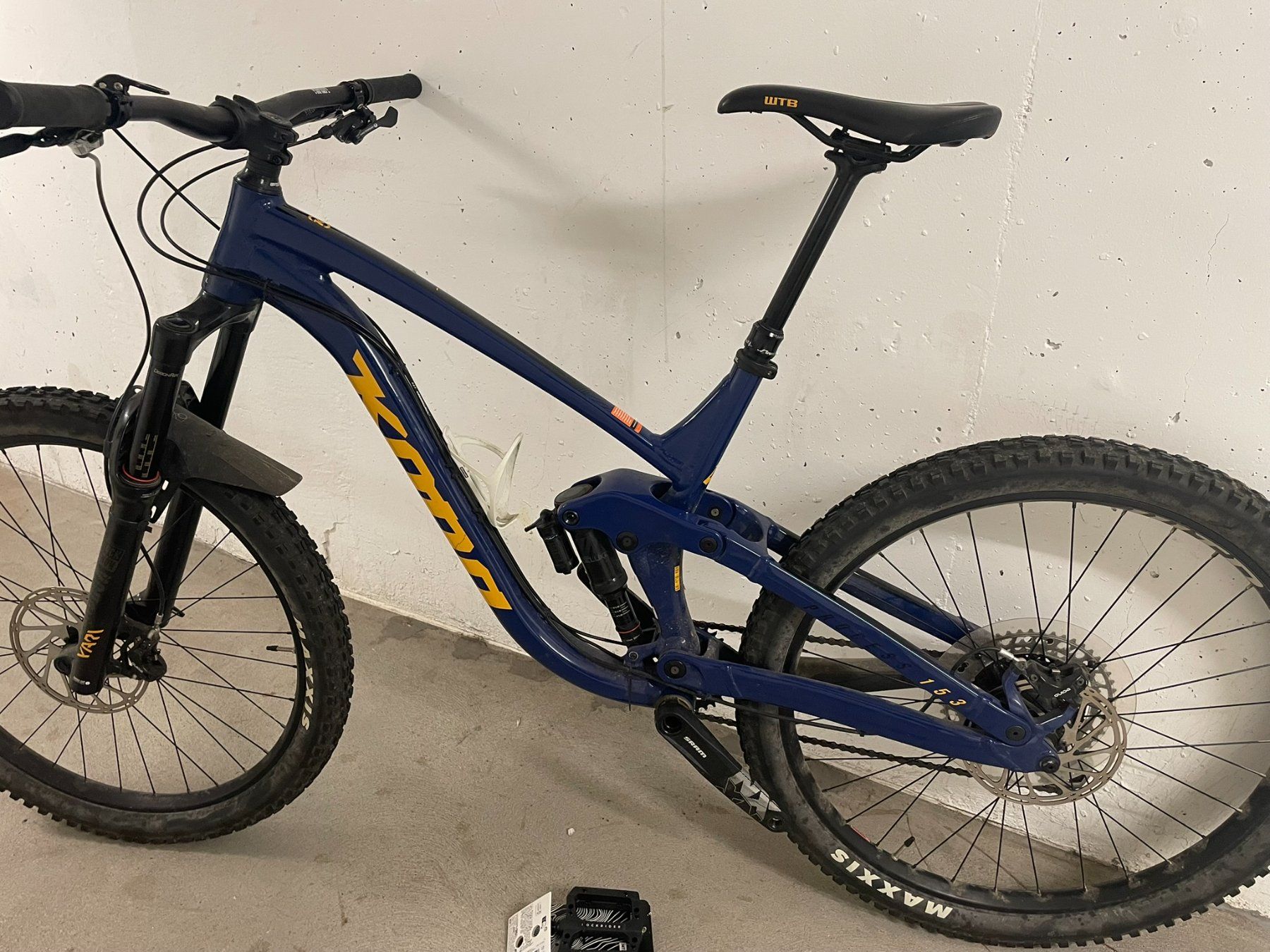 Kona Biciclette: KONA PROCESS 153 DL 27,5" Grösse L – Usato da Laufen venduto da domhe 1