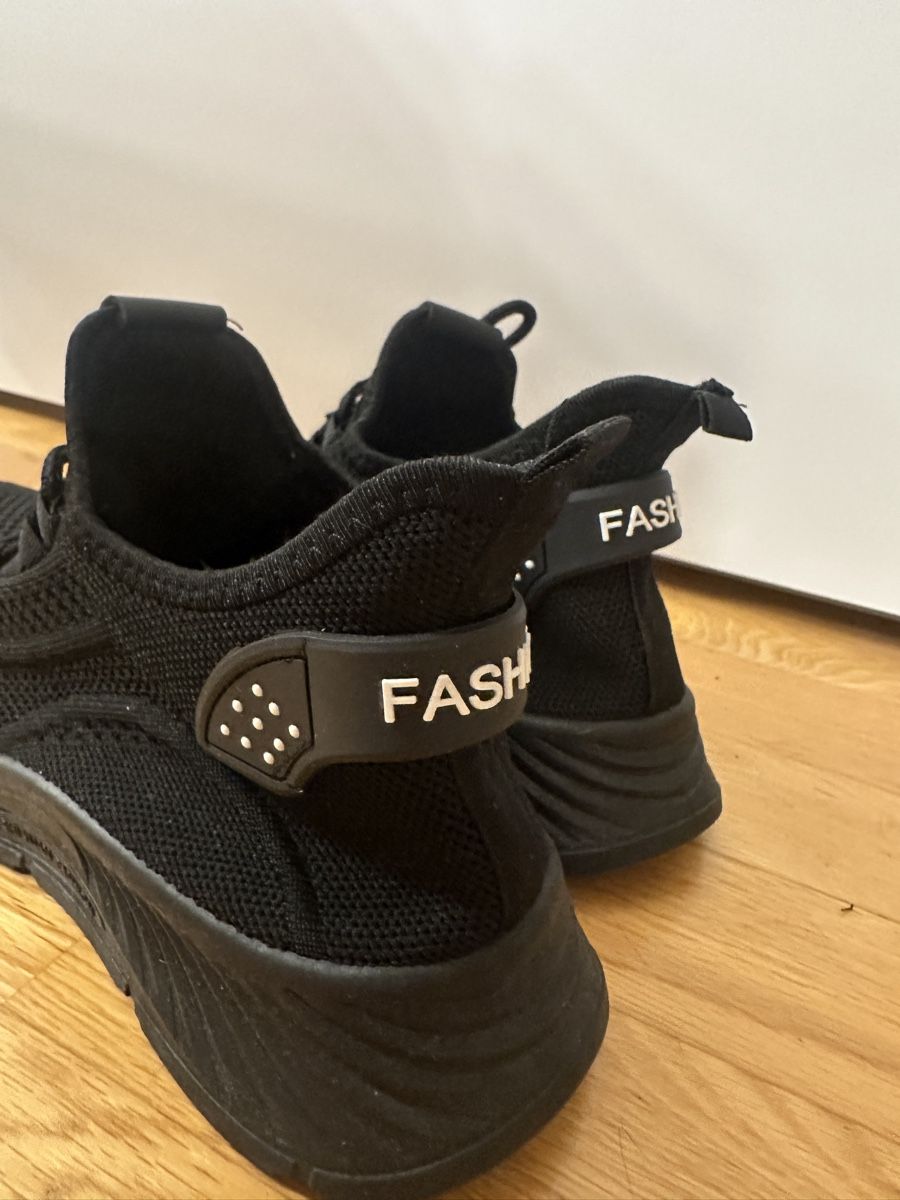 Damenschuhe: Schwarze Turnschuhe, sehr bequem! – Gebraucht aus Schaffhausen von ali.brandle 3