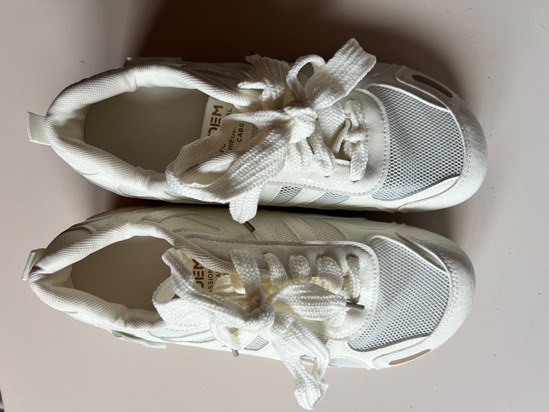 Damenschuhe: Weisse Barfussschuhe – Gebraucht aus Mörel von Emozia 5