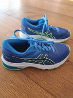 Sehr gut erhaltene Asics Turnschuhe Gr. 32 1/2