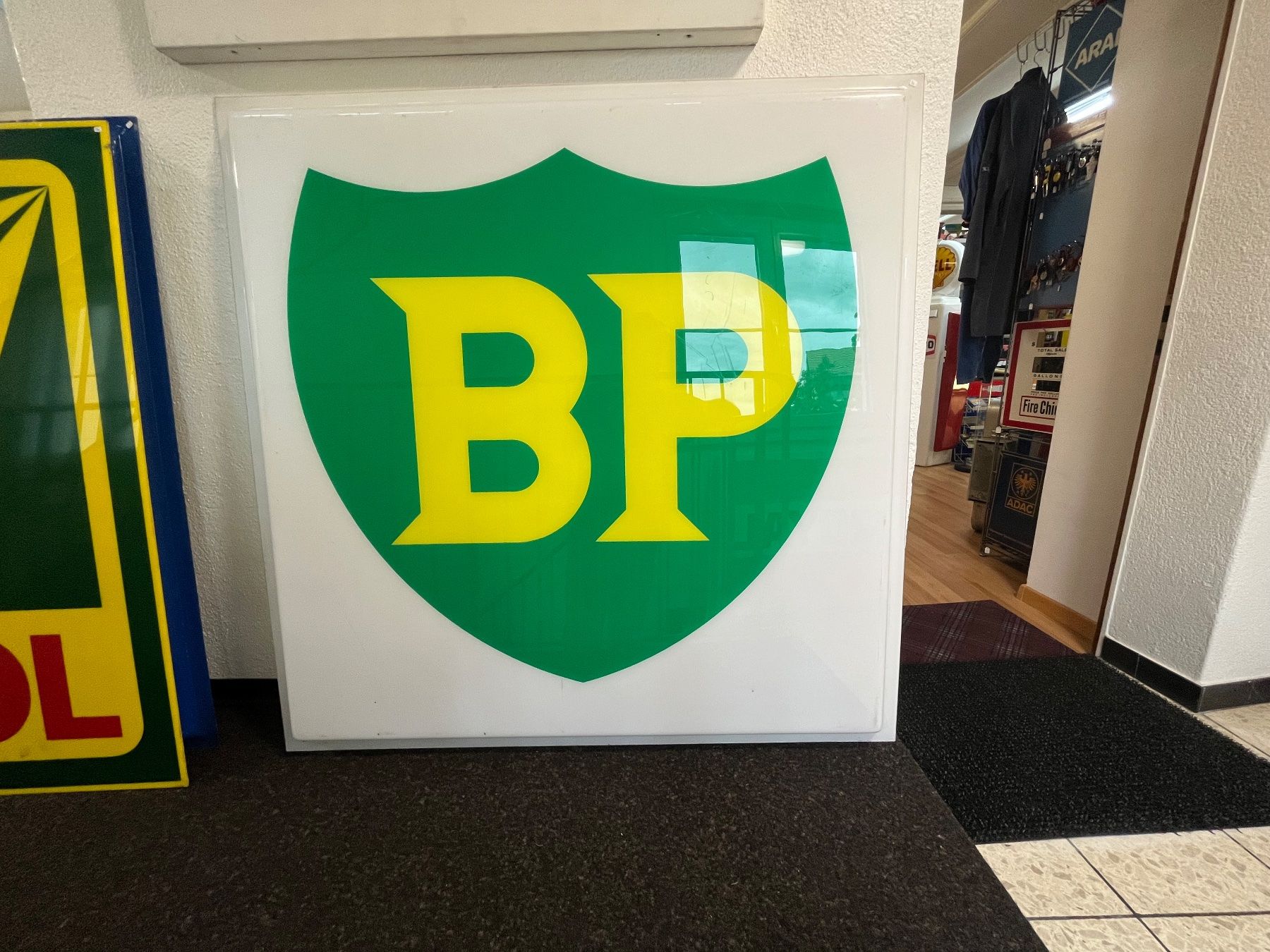 Insegne: BP - Leuchtreklame-Schild – Usato da Erlinsbach venduto da Stu-ff 2