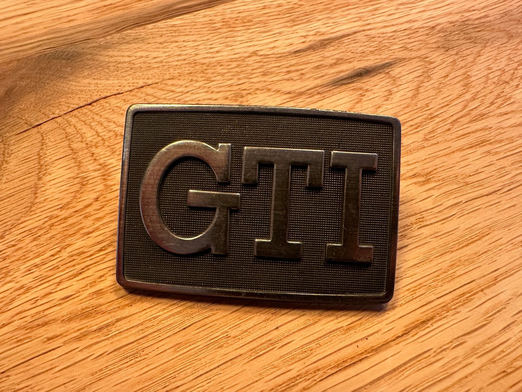 VW Alle Autoersatzteile: VW Golf GTI Emblem – Neu (gemäss Beschreibung) aus Alpnachstad von Rucksack10