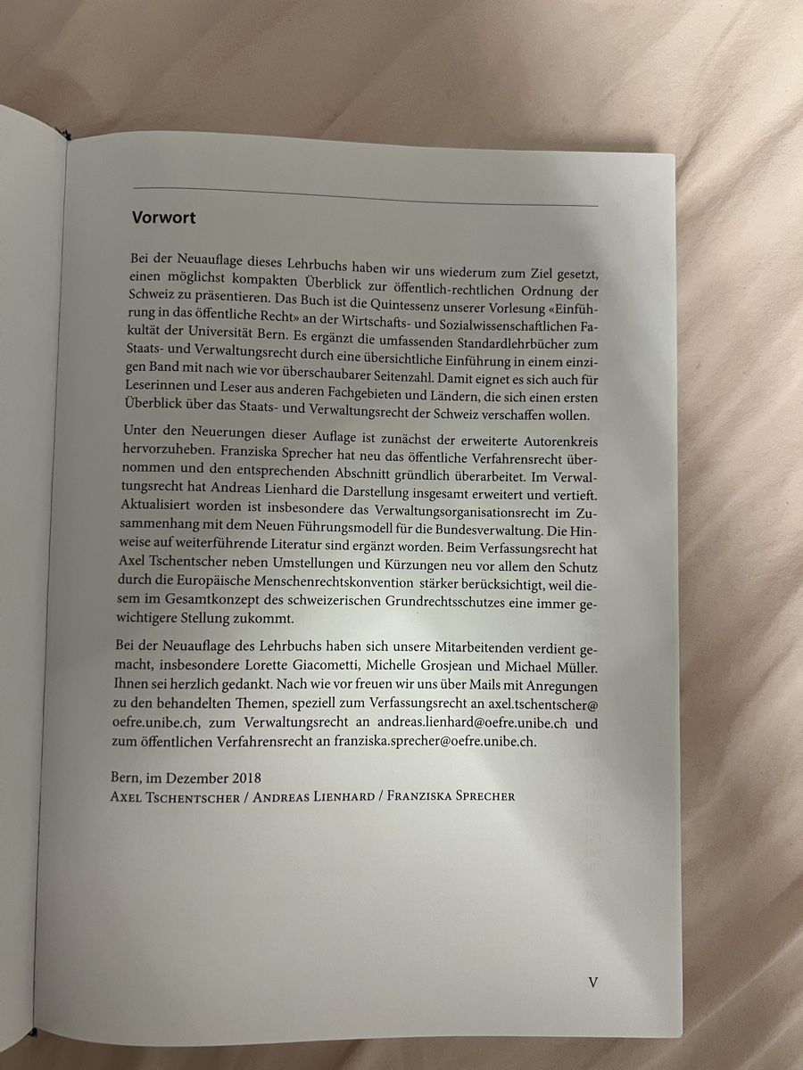 Libri: Öffentliches Recht 2. Auflage – Usato da Alchenflüh venduto da panmae8 2