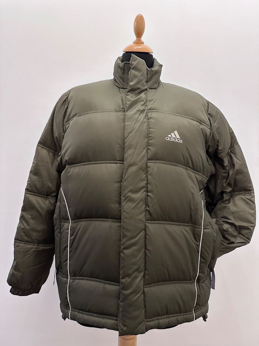 Adidas Vestes & Manteaux: ADIDAS - down jacket VERDE OLIVA – D'occasion à Agno par Cosmogin1811