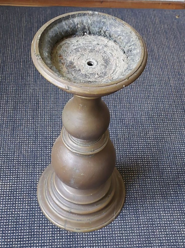 Portacandele: Antiker, massiver Bronzefuss – Usato da Luzern venduto da FDLB77 2