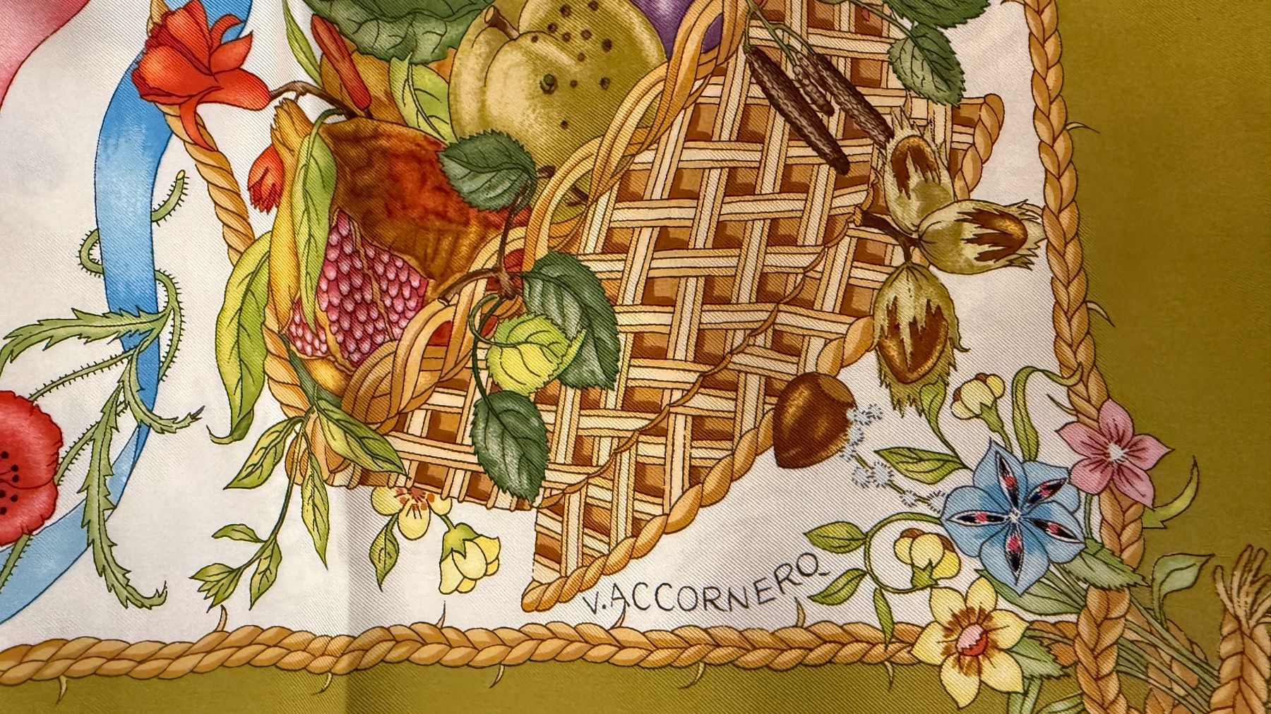 Gucci Foulards, Tücher & Schals: Original GUCCi Seidentuch V. Accornero wunderschöne Fabric – Neu (gemäss Beschreibung) aus Faulensee von Liebes_Kind_2019 6