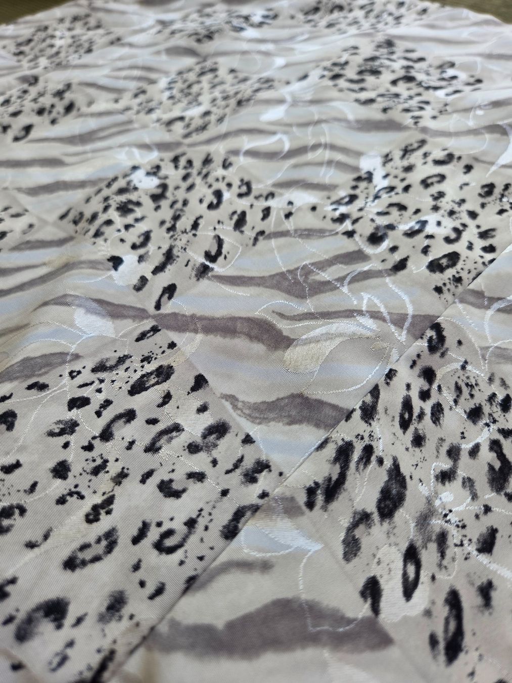 Camicette: 90er Bluse mit Animalprint - M/L – Usato da Bern venduto da -Aniko- 3