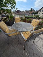 Gartentisch mit 4 Stühlen und Kissen, sehr guter Zustand