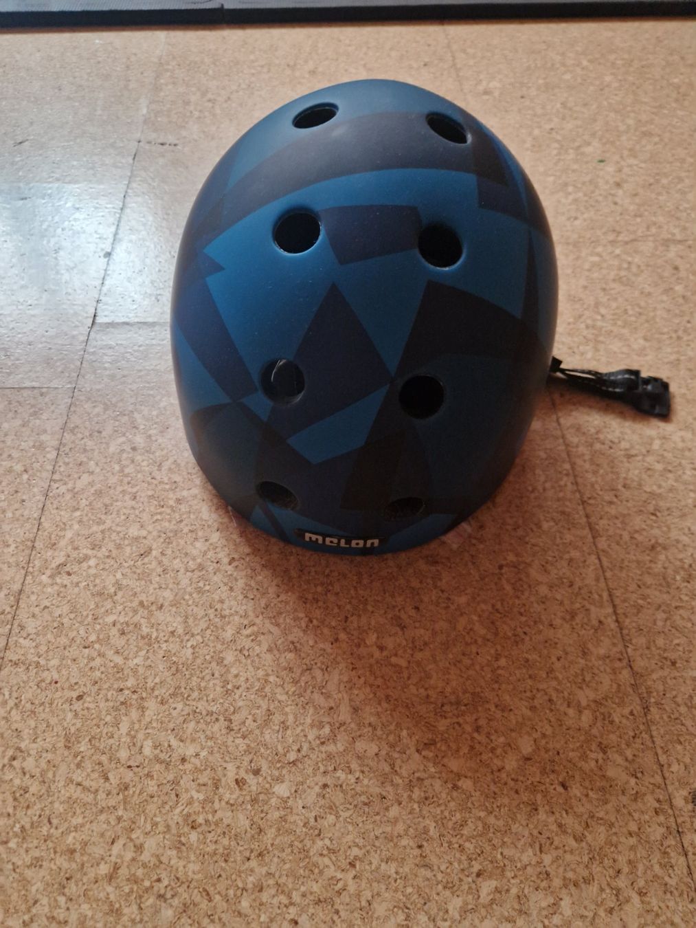 Casques: Fahrrad Helm – Neuf (Voir description) à Erschwil par phi_6glm