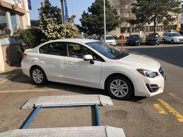 Subaru Automobili: Subaru Impreza 2.0 – Usato da Rotkreuz venduto da auto-bachmann 1
