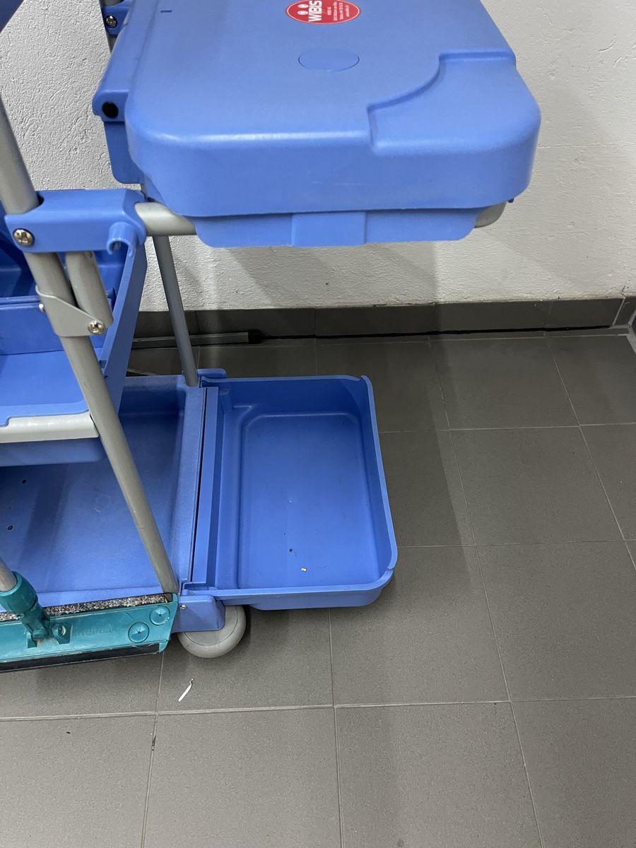 Altro in Apparecchi per la pulizia: Putzwagen Wibis – Usato da Neerach venduto da fuz_8d7l 4