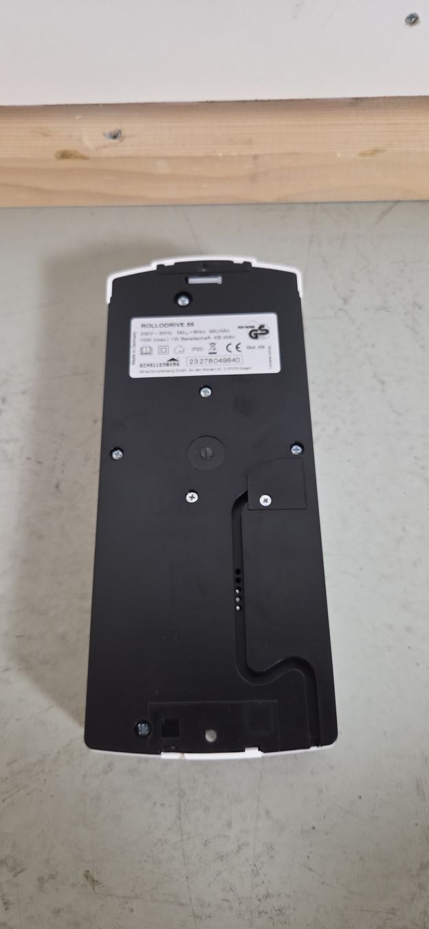 Tende da sole: Schellenberg RolloDrive 55 Gurtwickler – Usato da Küssnacht am Rigi venduto da _DealFactory_ 3