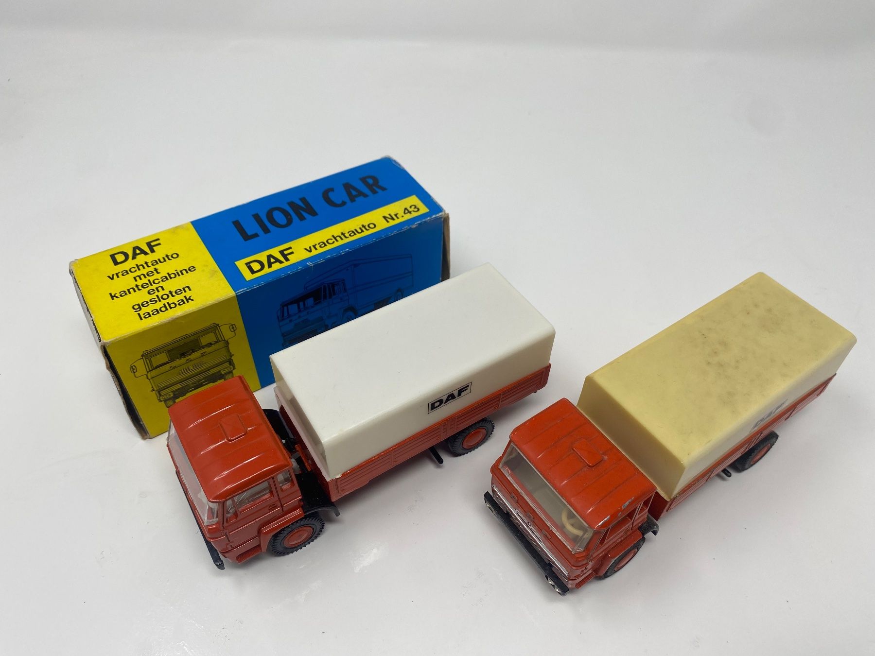 Daf Modellini d'auto: Lion Car DAF LKW – Usato da Ballwil venduto da ClassicGallery 5