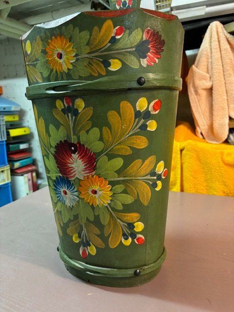 Tutte le decorazioni: Bütte - Schirmständer mit Bauernmalerei – Usato da Winterthur venduto da ral_tr8b 1