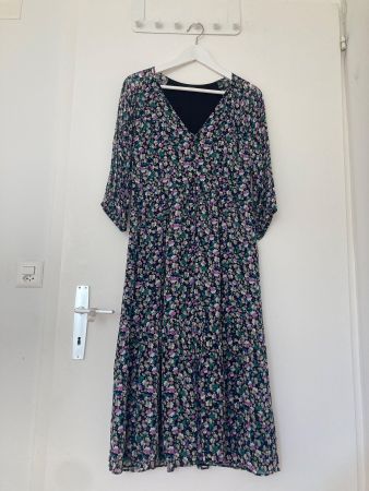 Kleid mit Blumenmuster von IKKS Gr. 36