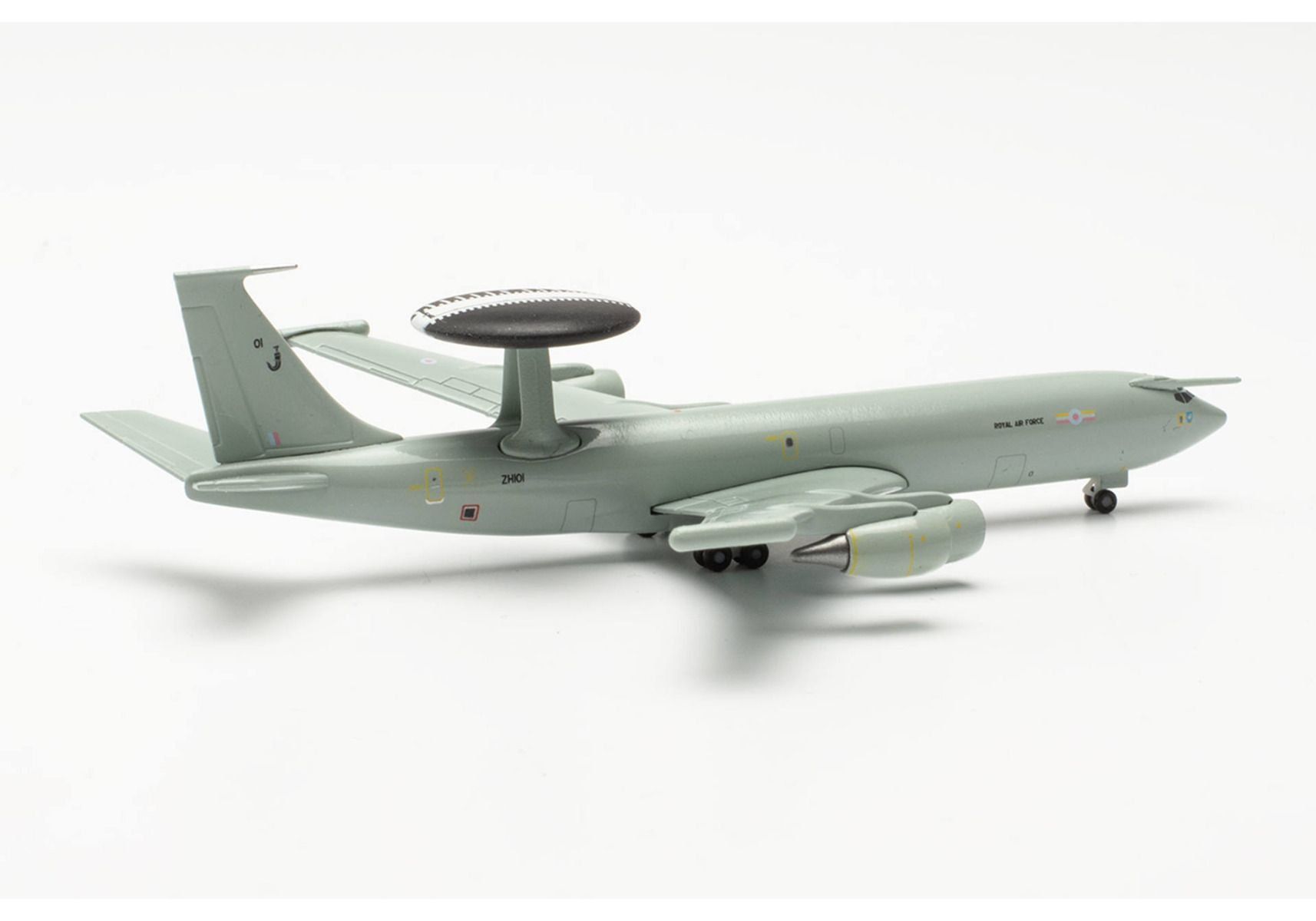 Boeing Modellbausätze & Standmodelle: 1:500 Boeing E-3D Sentry AEW.1 – No. 8 Squadron – Neu und originalverpackt aus Affoltern am Albis von Modellshop-8910 1
