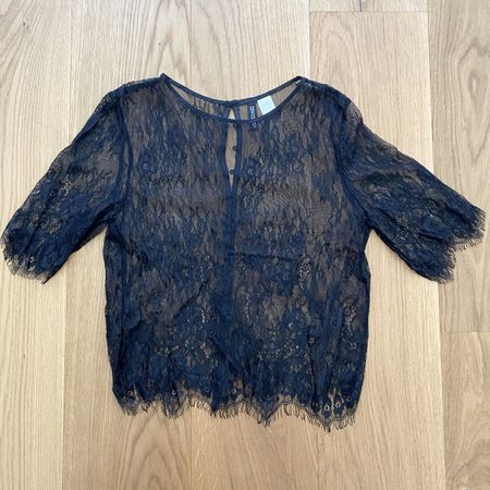 Schicke H&M Bluse, Grösse 32 Schwarz, Spitze!