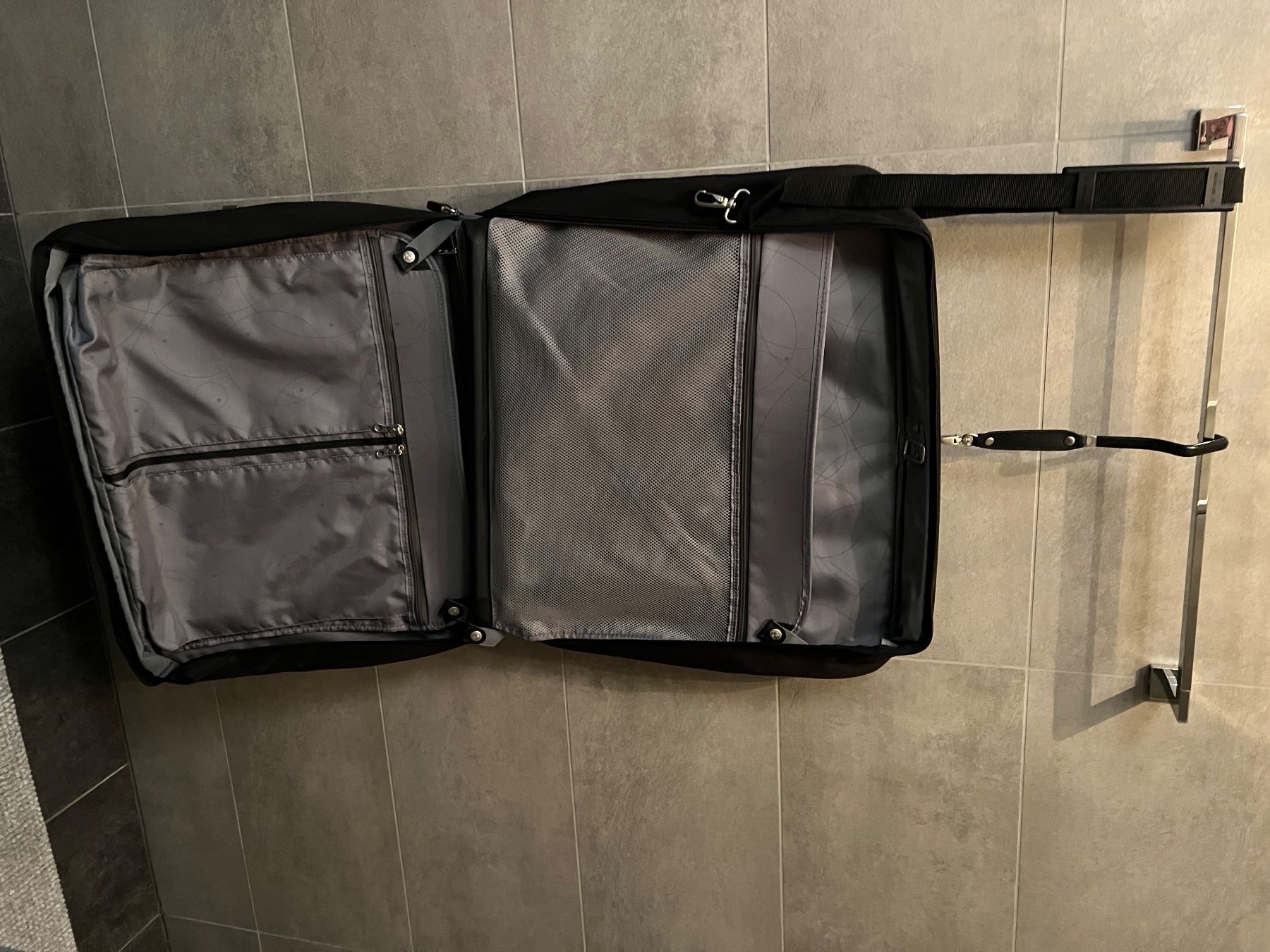 Samsonite Valigie: Sac de voyage special costumes Samsonite – Usato da Veyrier venduto da Jeffdodo 2