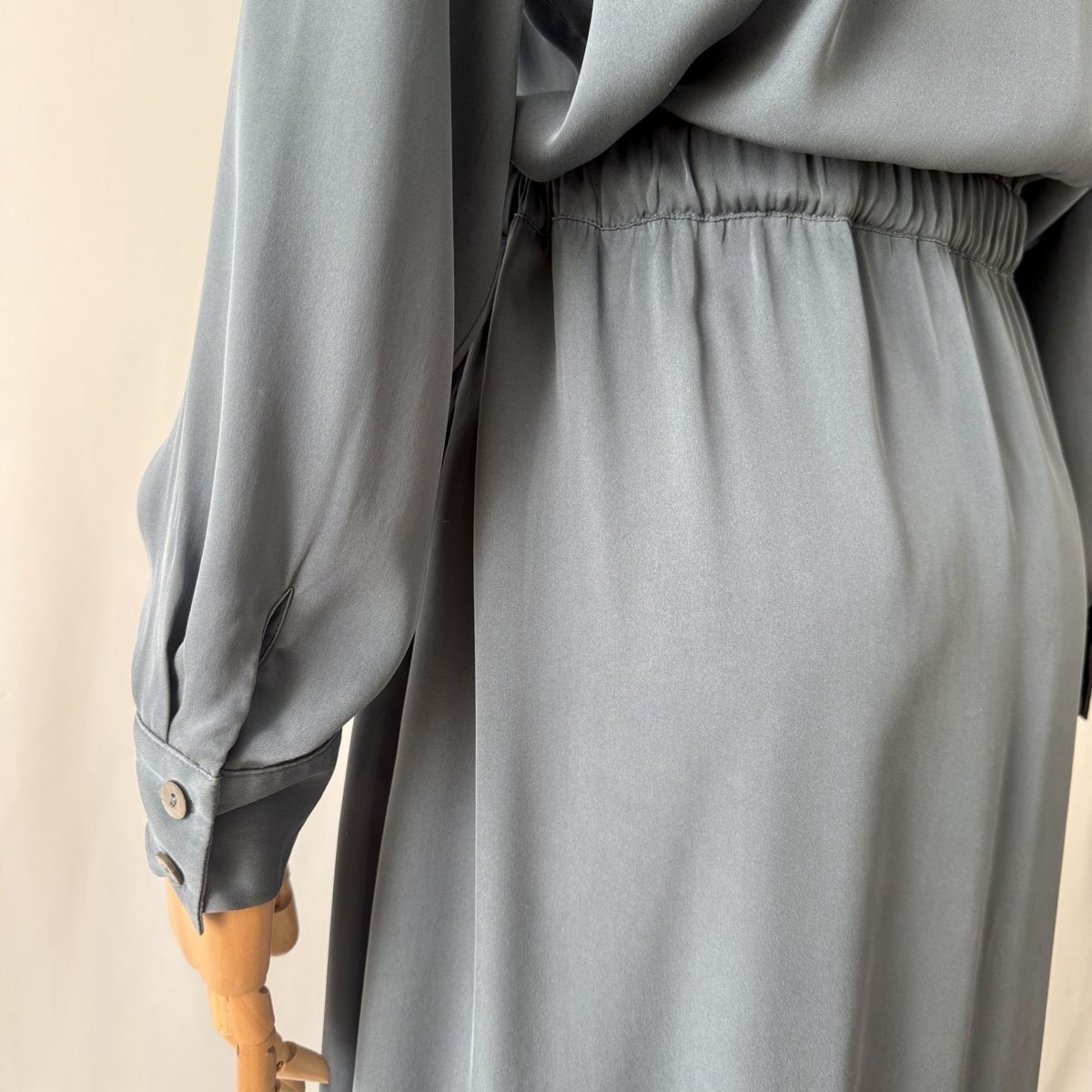 Repeat Vestiti: REPEAT Silk Dress – Usato da Emmen venduto da Avviivva_Com2023 5