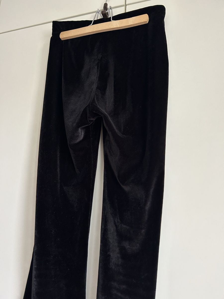 Pull&Bear Pantaloni: Pull&Bear schwarze Samthose, Grösse M – Usato da Zürich venduto da Lolaa123 4