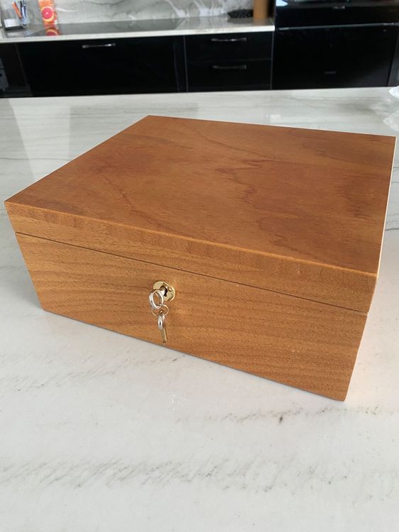 Humidor Adorini Cedro Deluxe Medium Kaufen auf Ricardo